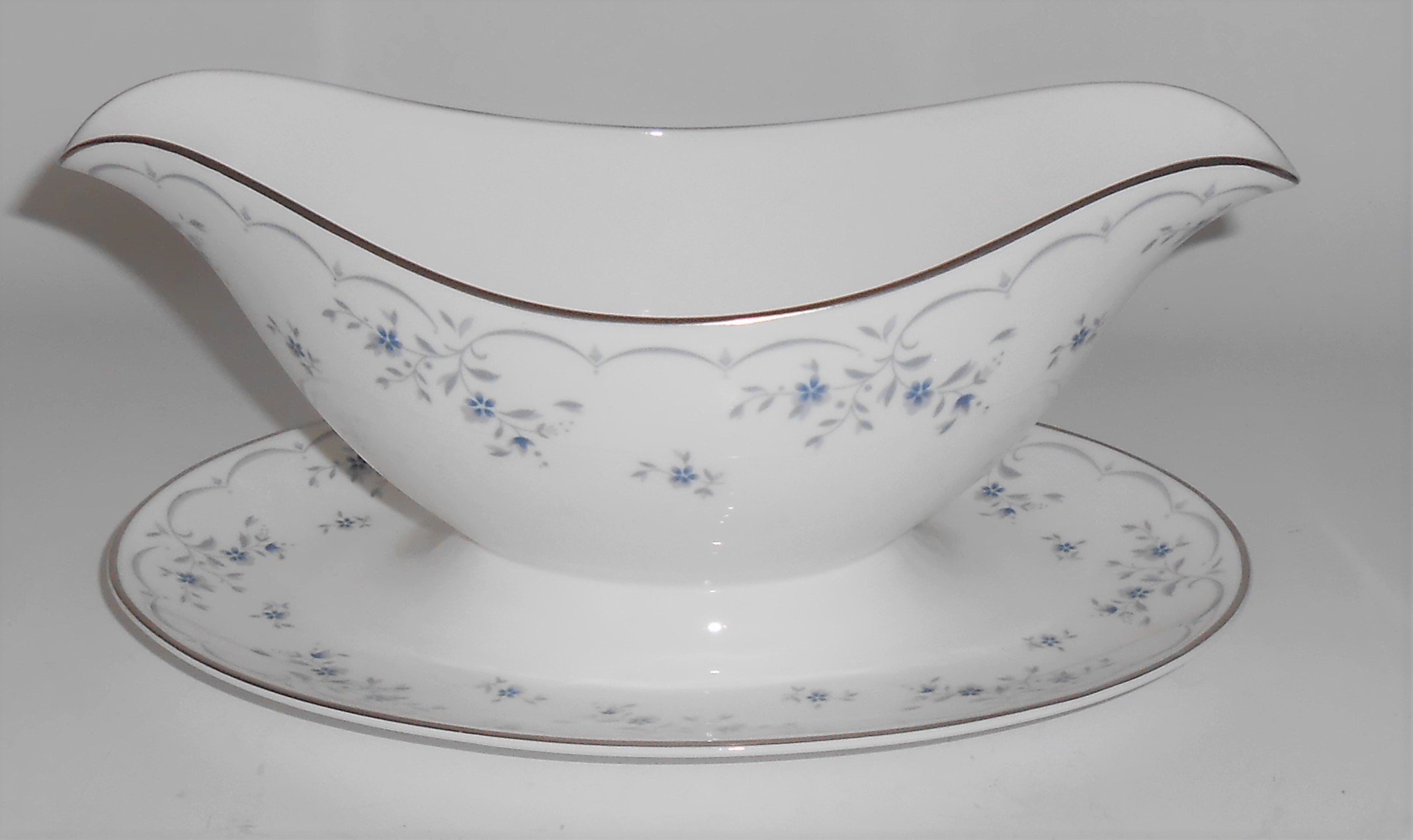 Royal Doulton China Floral Platinum Cotillion Gravy