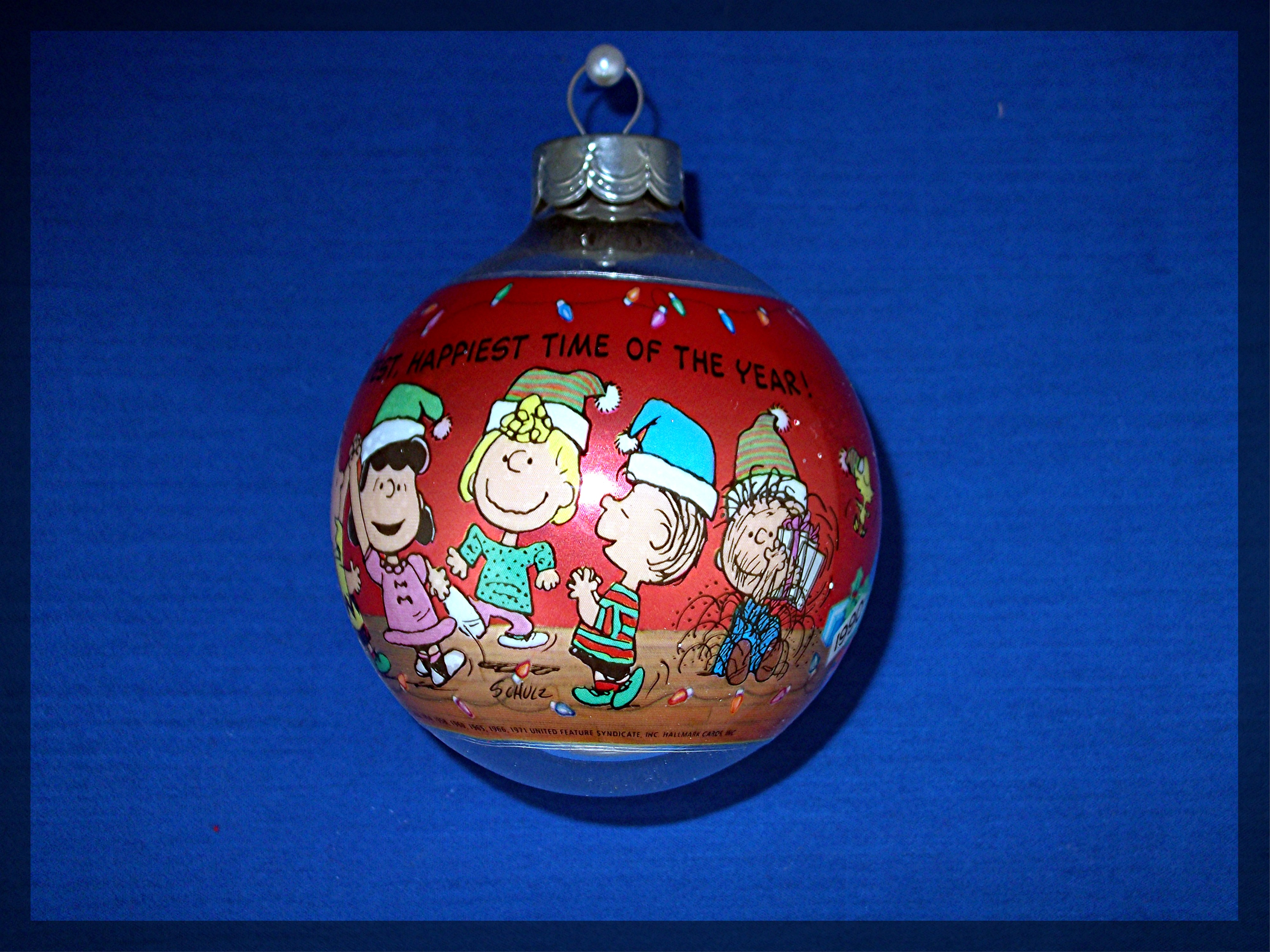 Christmas Tree Ornament Charlie Brown Hallmark 1990
