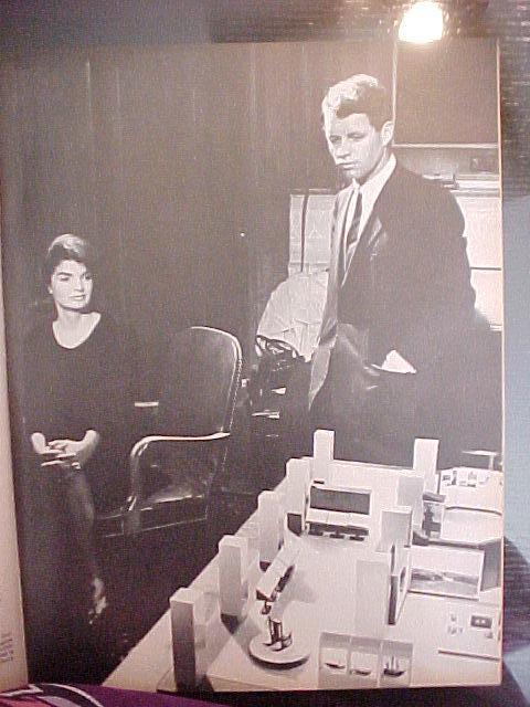 Life Magazine November 18, 1966 Robert Kennedy