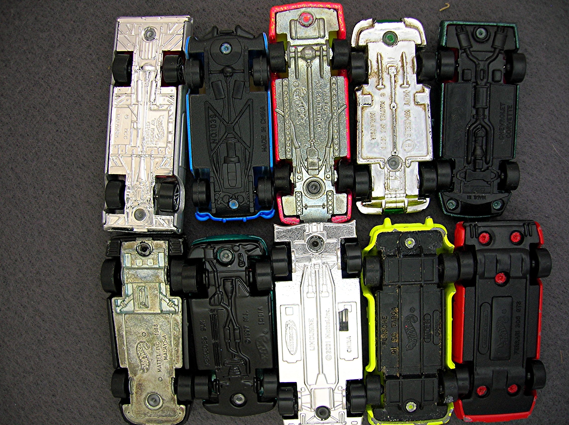Lot #5 - 10 Diecast, Hot Wheels style toy vehicles
