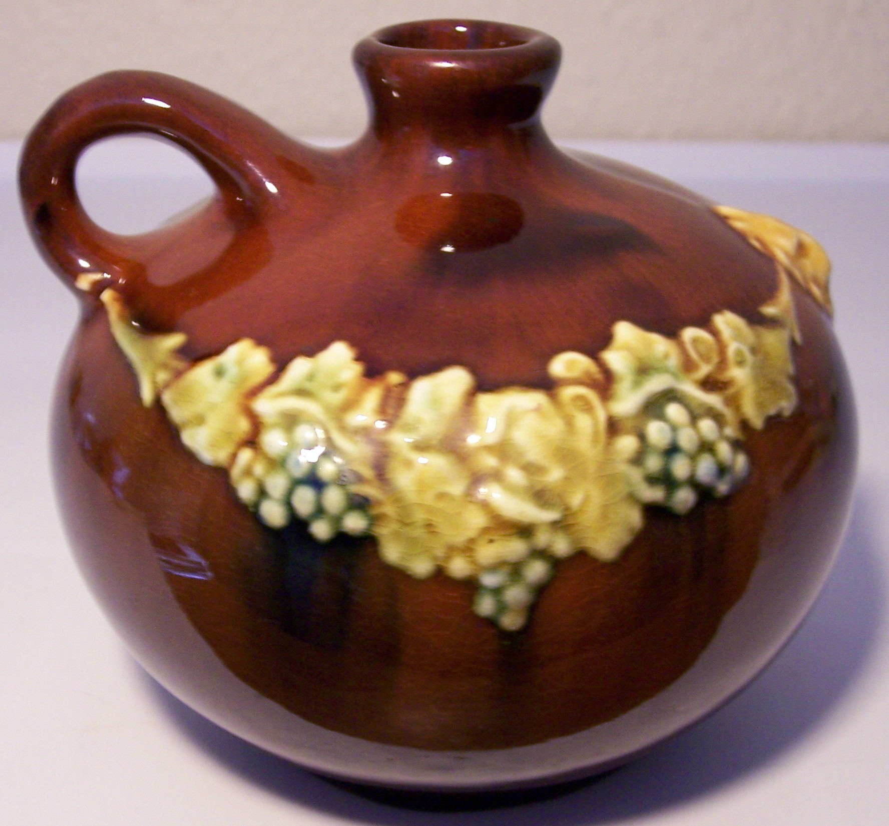 Peters And Reed Pottery Standard Glaze Grape/Lion Jug!