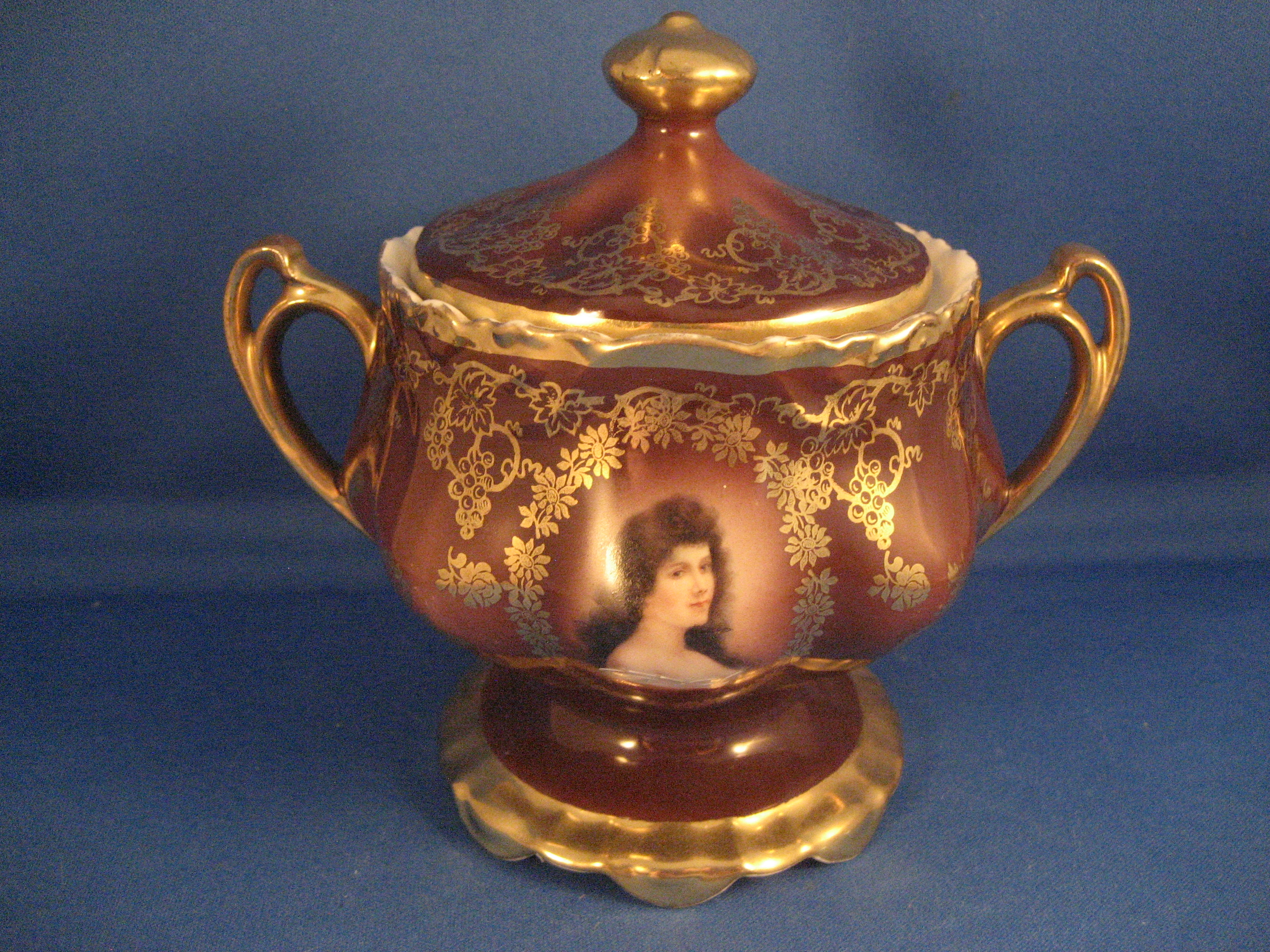Royal Vienna Sugar Bowl