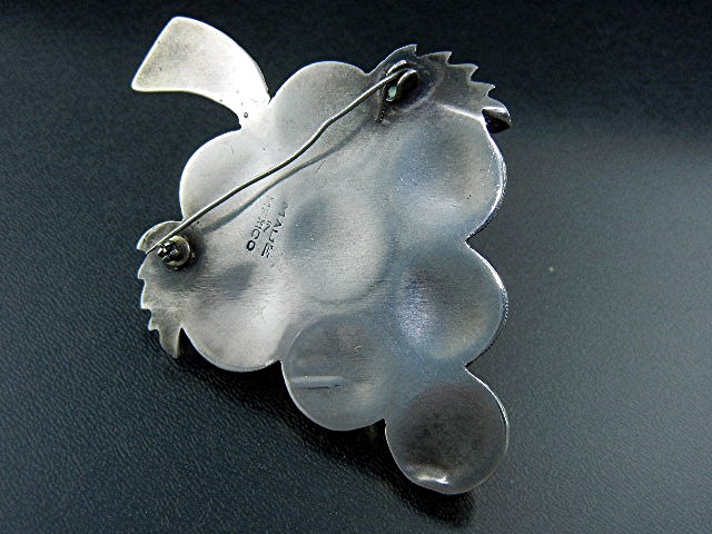 Brooch Silver Made in Mexico Grapes Pin/Brooch