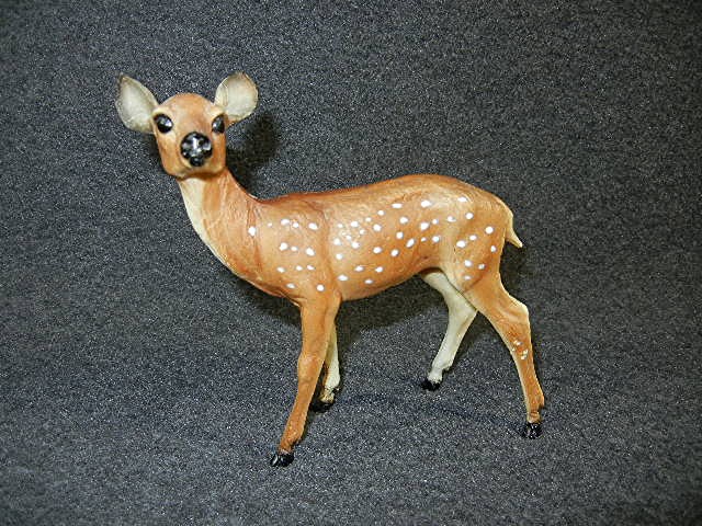 Breyer plastic fawn deer 5 inches tall