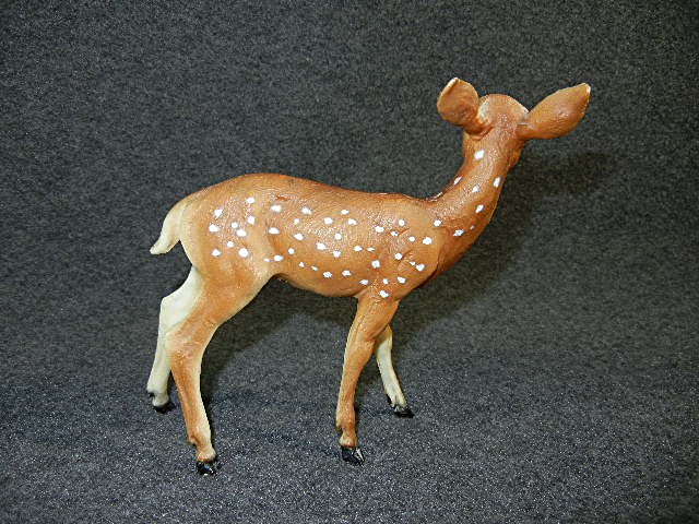 Breyer plastic fawn deer 5 inches tall
