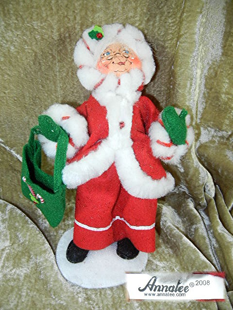 Christmas Annalee Mrs Santa peppermint handbag