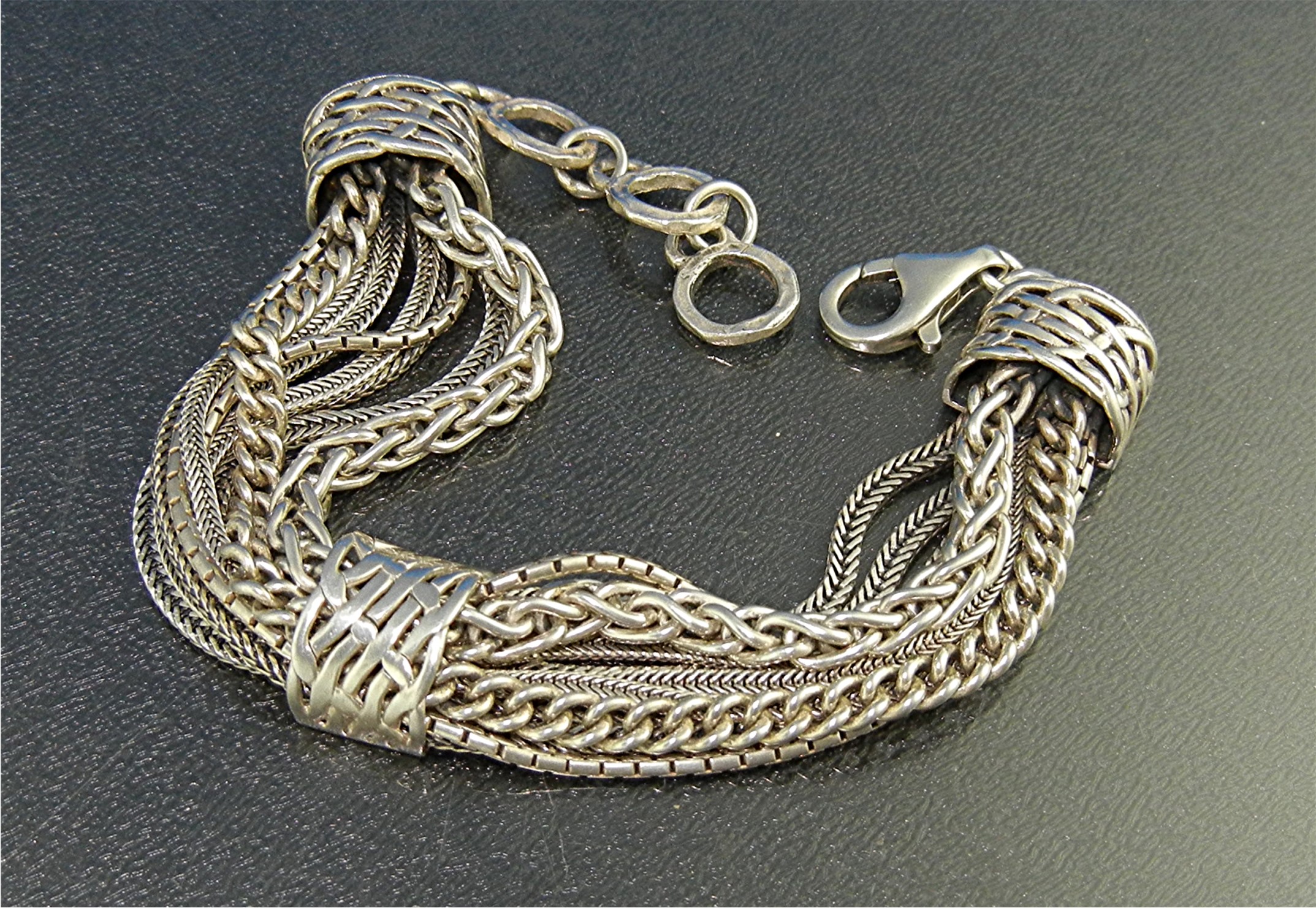 Silpada Sterling Silver Bracelet 'Talk Of The Town'