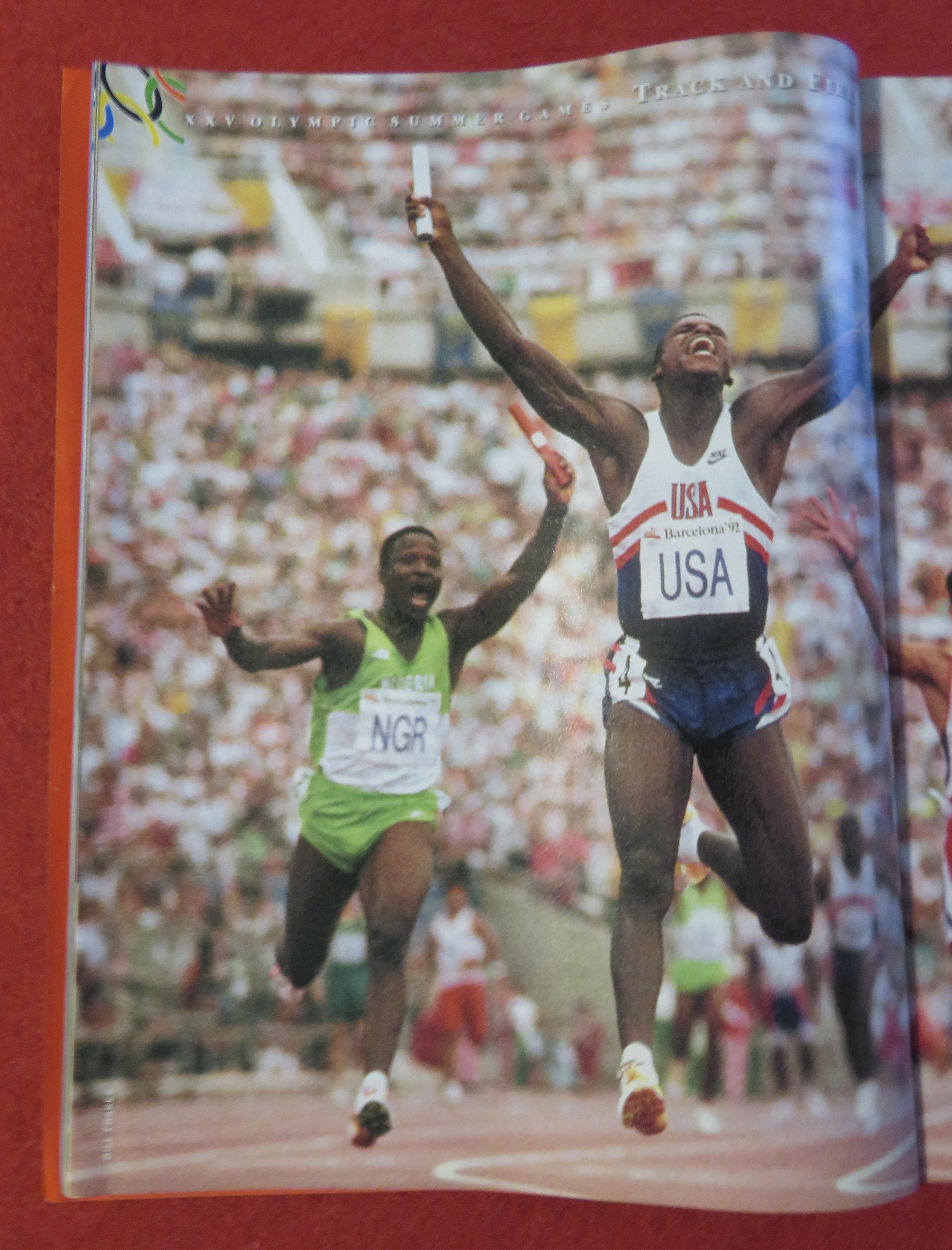 Sports Illustrated Magazine August 17, 1992 Carl Lewis