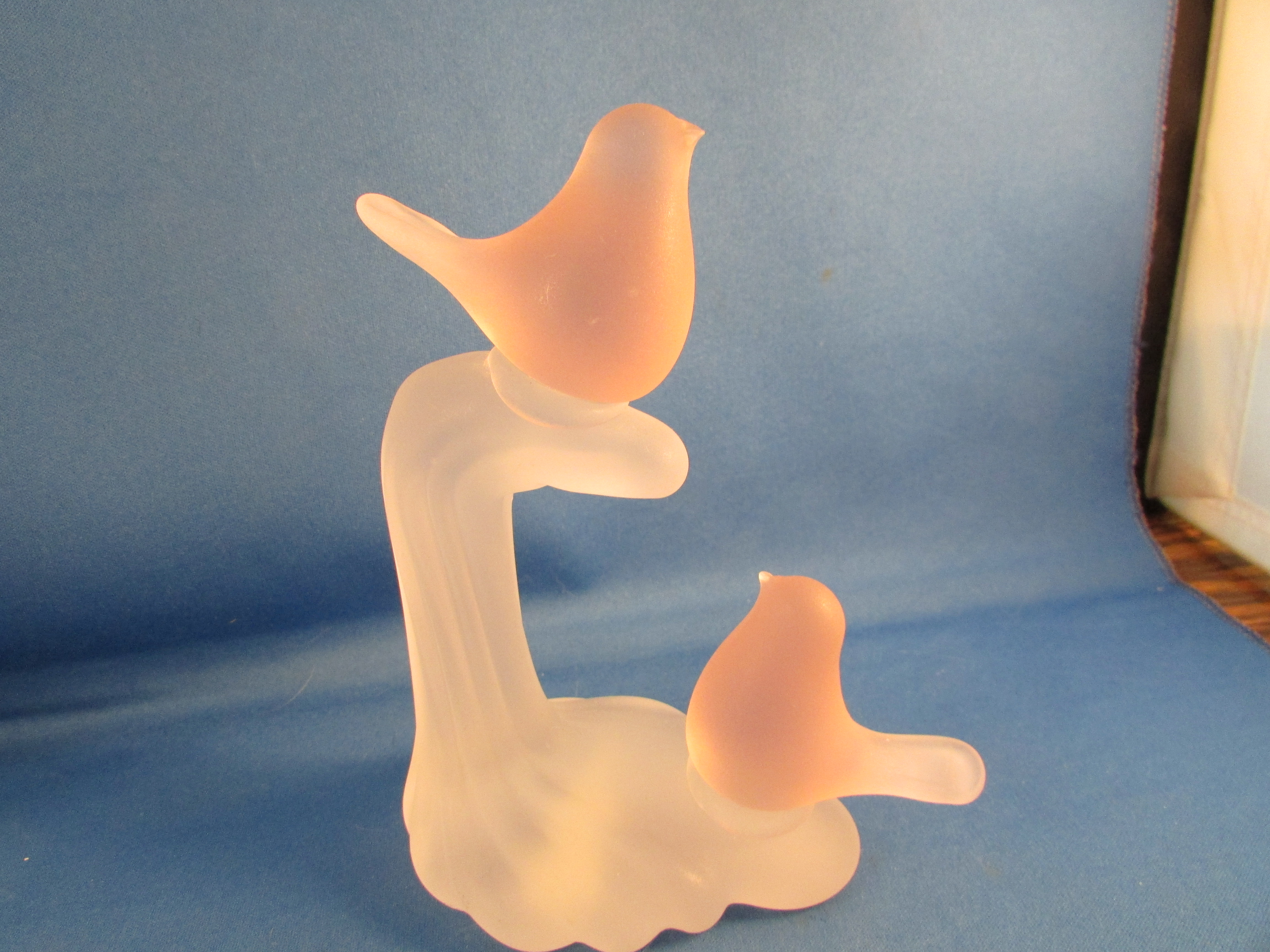 Crowning Touch Bird Statue