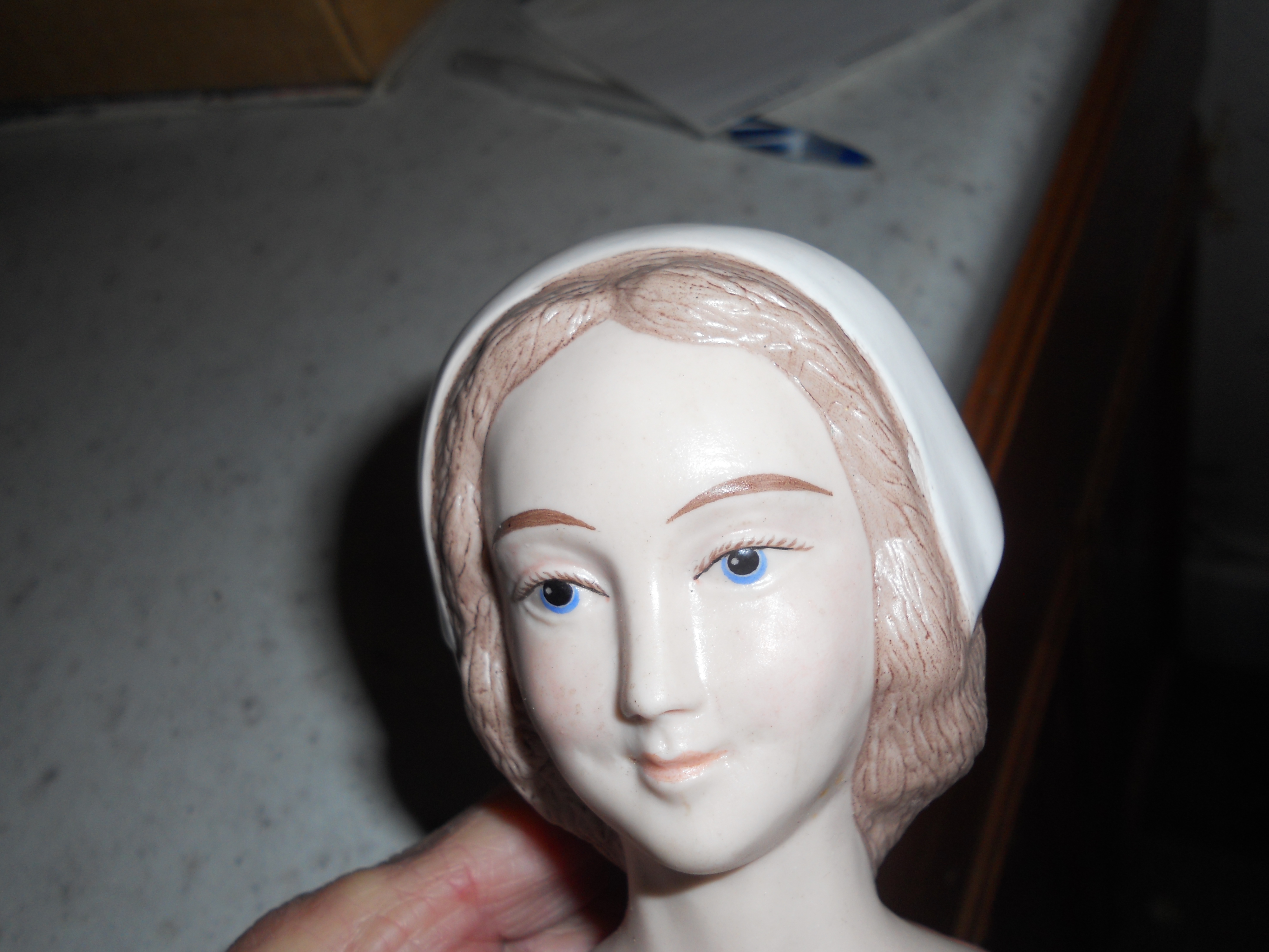 Diana Crosby Ye Boston Maid Doll Head