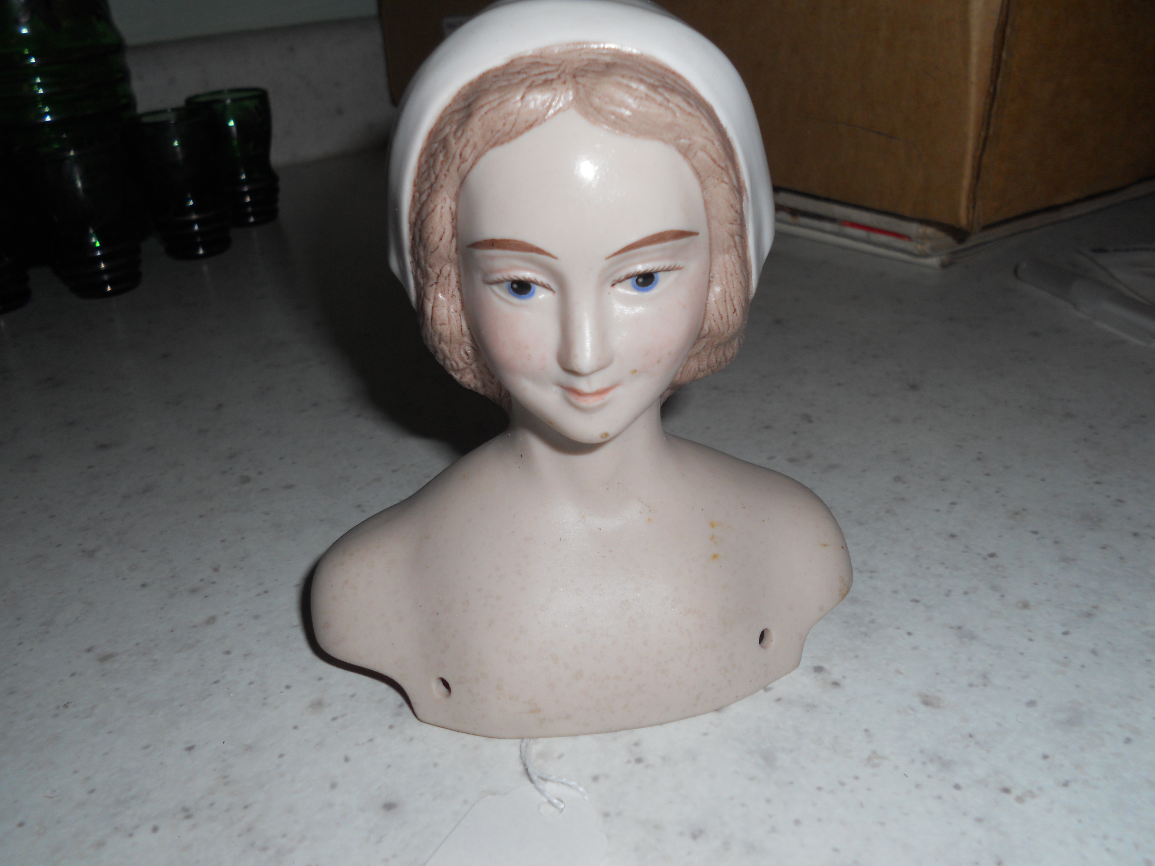 Diana Crosby Ye Boston Maid Doll Head