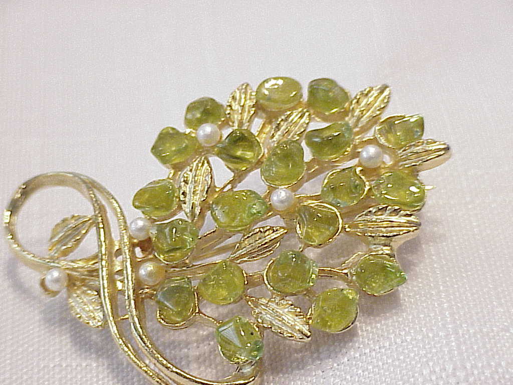 Seed Pearl And Peridot Green Glass Flower Spray Brooch