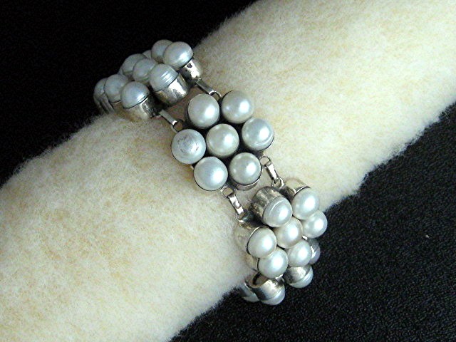 Sterling Silver 42 8mm Freshwater Pearl Flower Bracelet