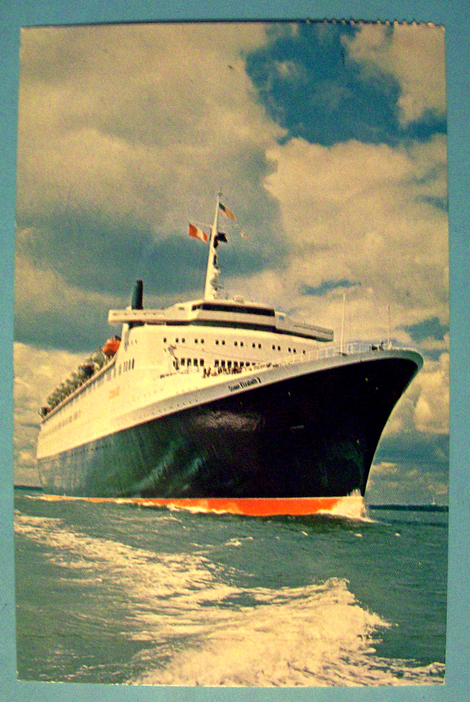 Cunard Queen Elizabeth Ship Postcard