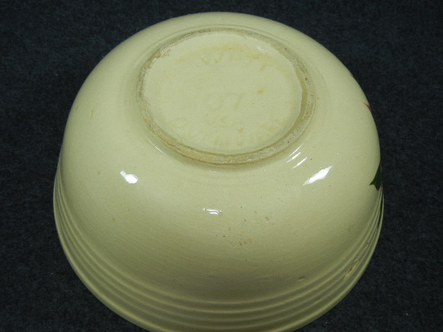 Watt Pottery American Red No. 07 ribbed bowl