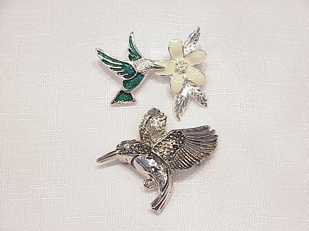 2 Silver Tone Hummingbird Brooches - 1 With Enamel