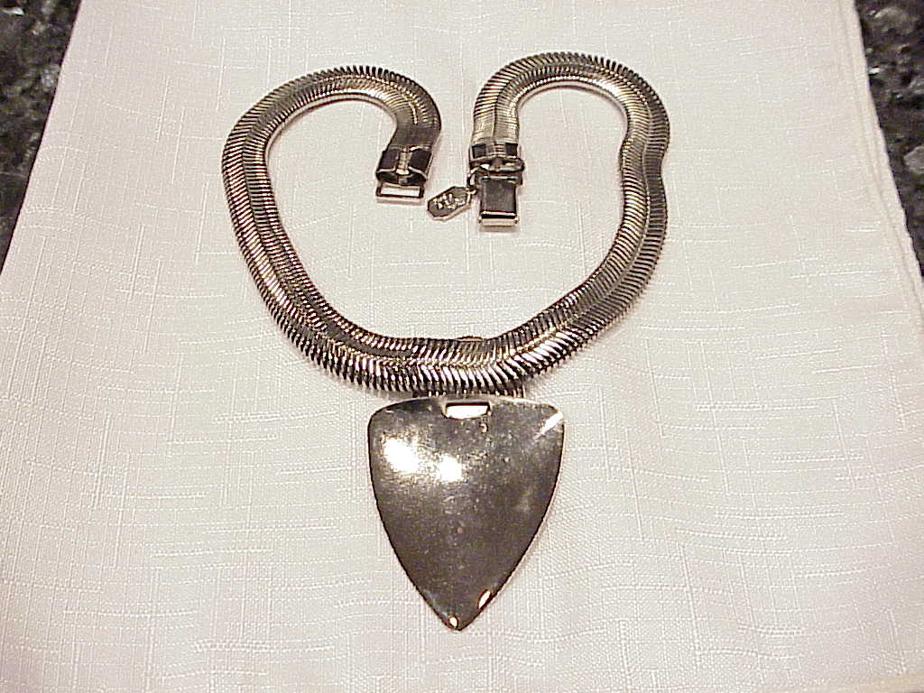 Designs By Paula Southwestern Style Silver Tone Lucite Necklace