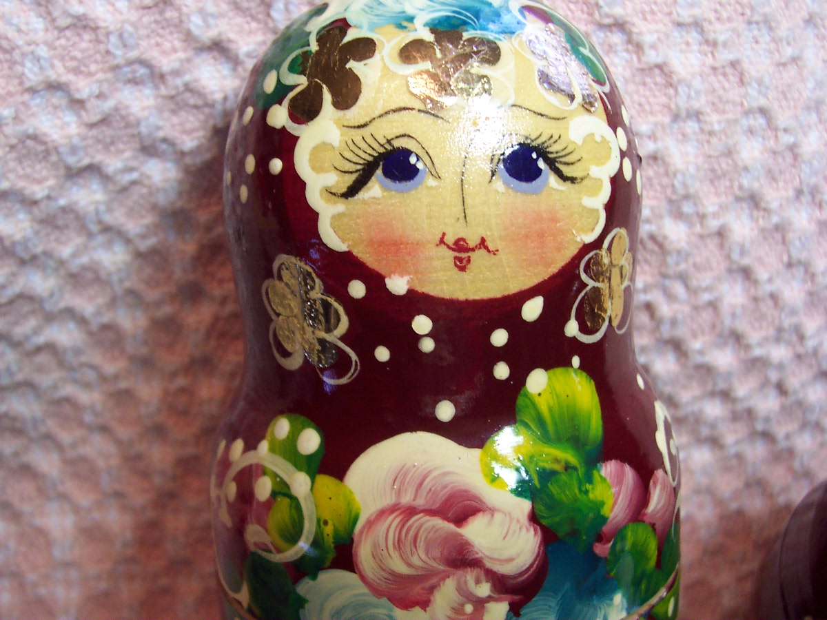 Nesting Dolls Set of 5 Dolls Wooden Painted