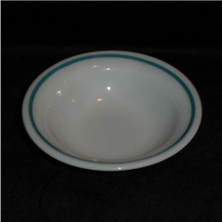 Pyrex Berry Bowl
