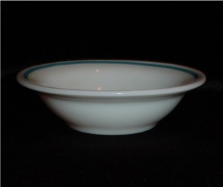 Pyrex Berry Bowl
