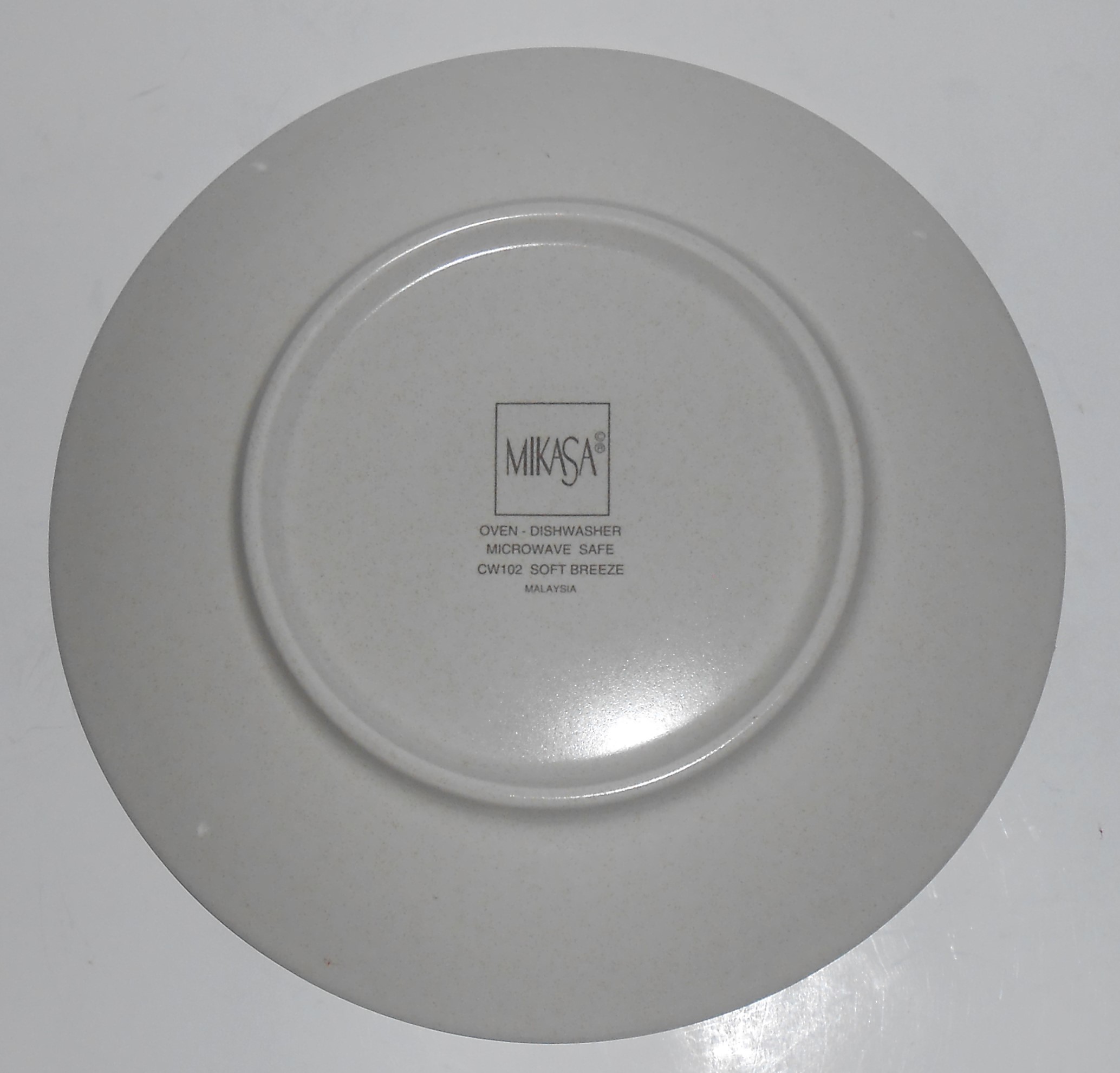 Mikasa China Soft Breeze Salad Plate