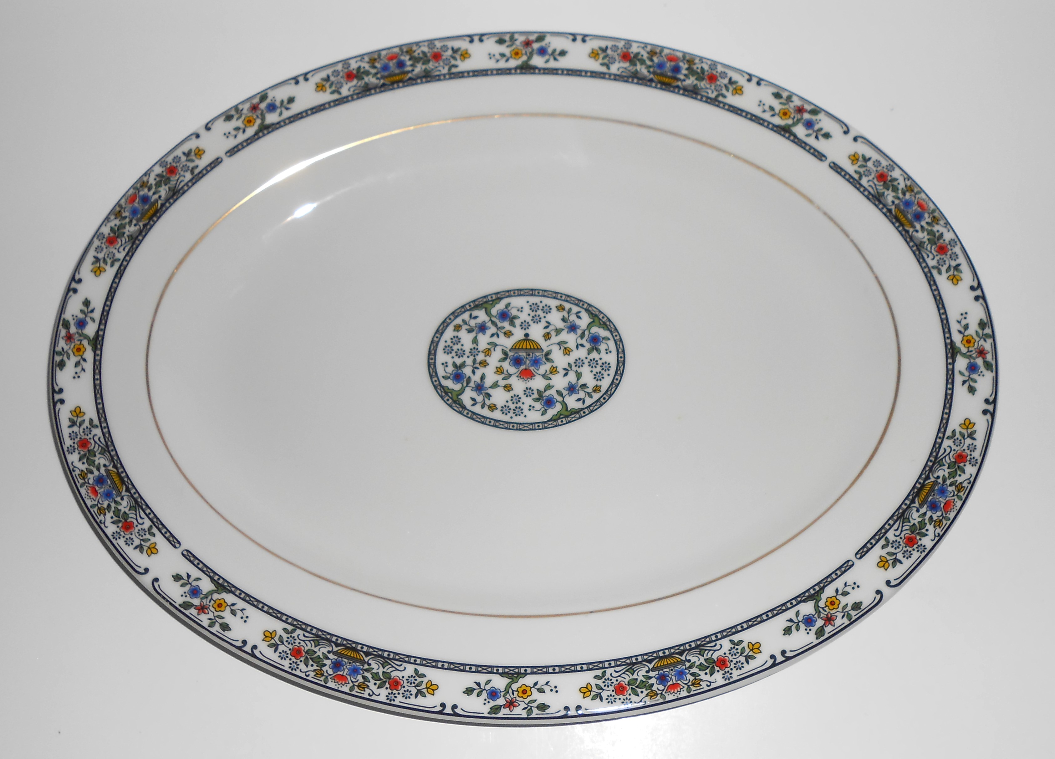 Royal Doulton Fine China Gold Band Tavistock Platter
