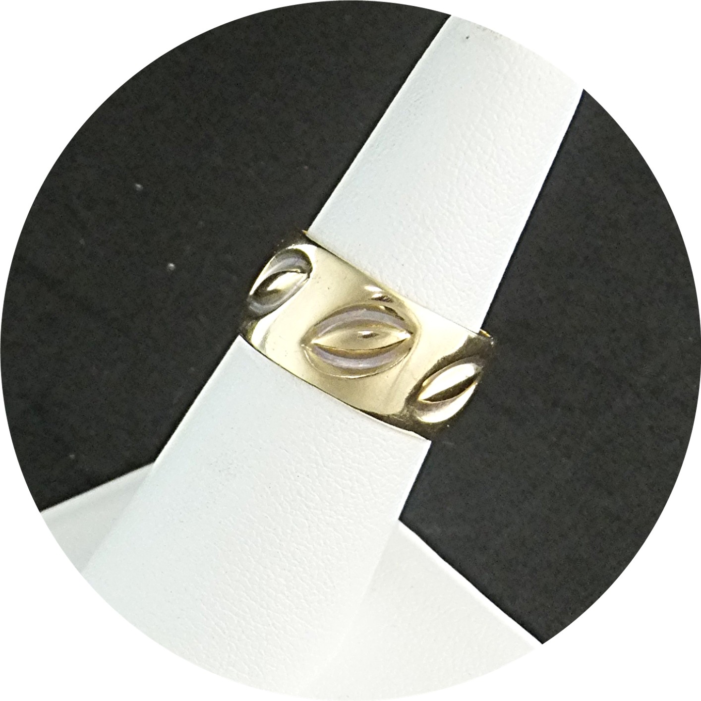 Ring 14K Gold Wededing band Signed D