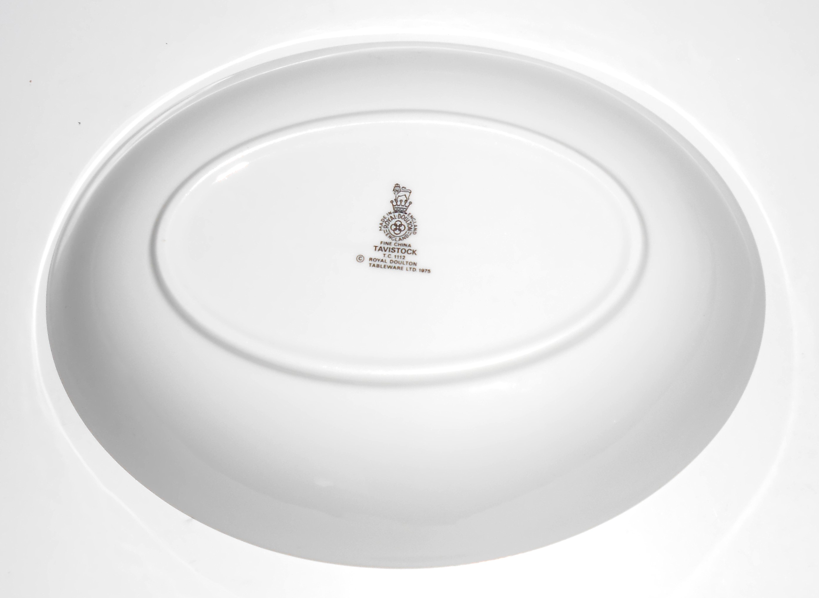 Royal Doulton Fine China Gold Band Tavistock Vegetable