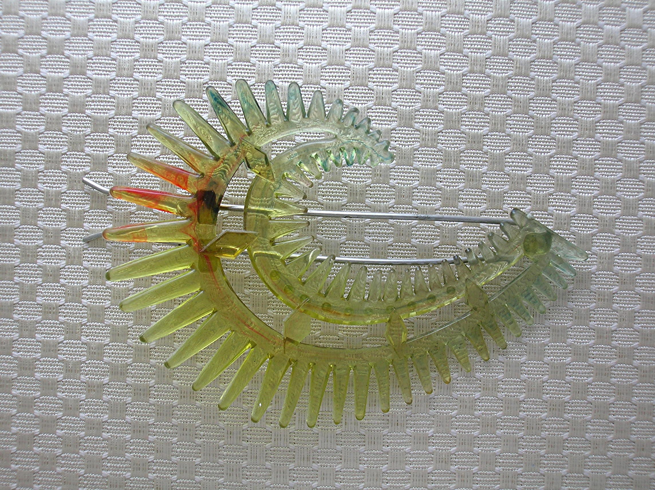 Plastic Lucite Gold Spiky Vintage hair Barette