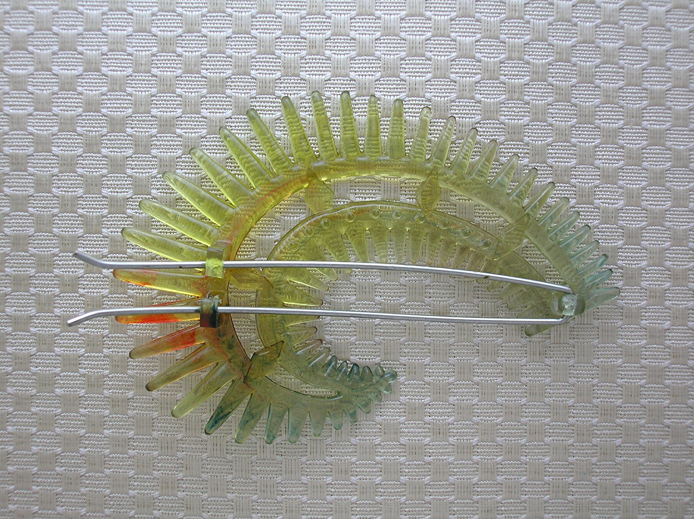 Plastic Lucite Gold Spiky Vintage hair Barette