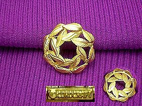 Corocraft brooch pin in goldtone leaf