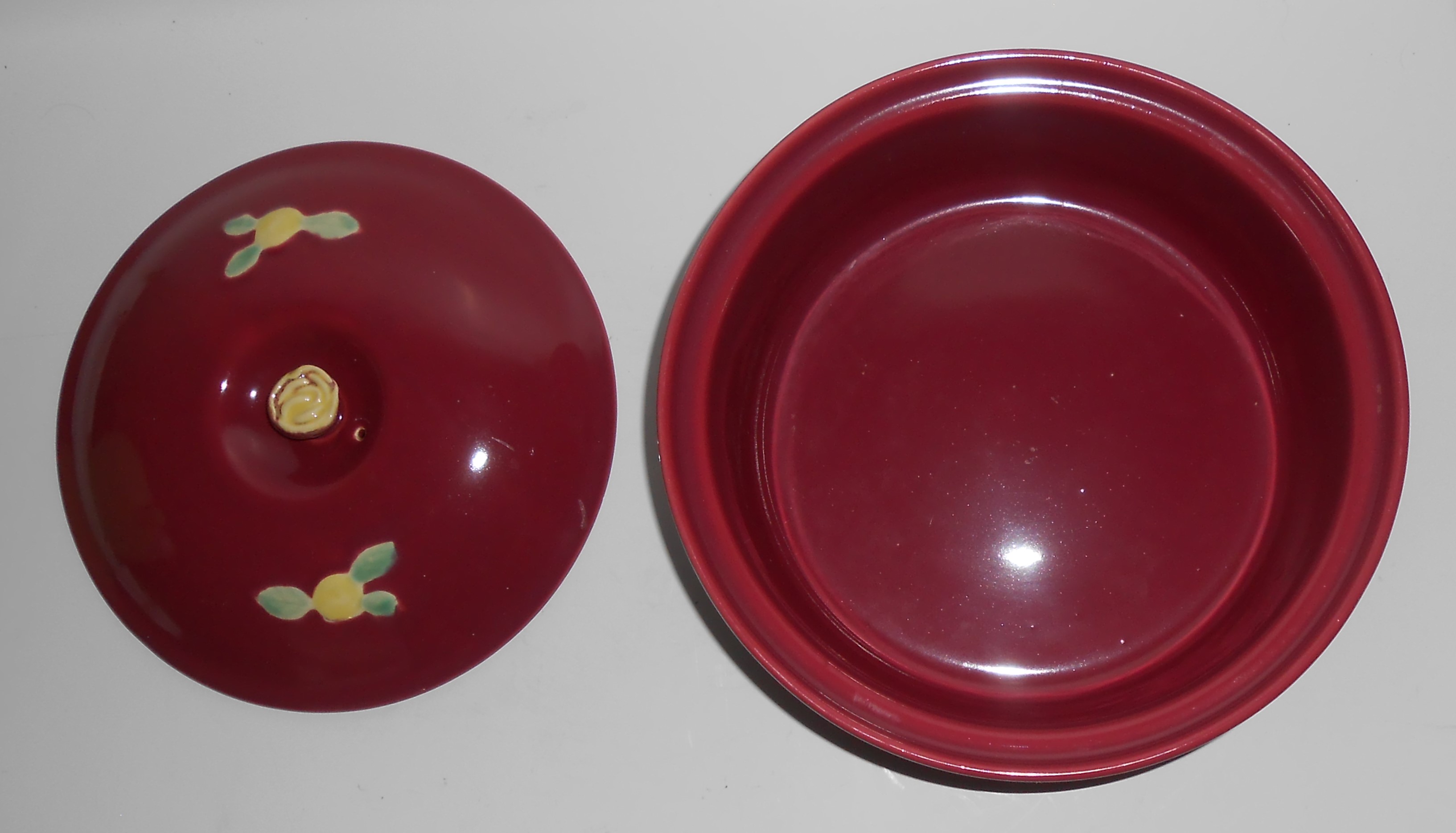 Coors Pottery Rosebud Red 2-3/4 Pint Straight Casserole
