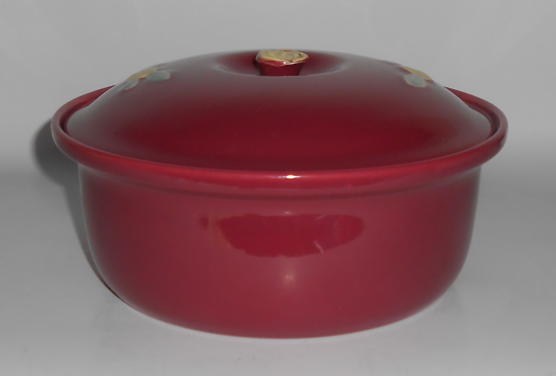 Coors Pottery Rosebud Red 2-3/4 Pint Straight Casserole