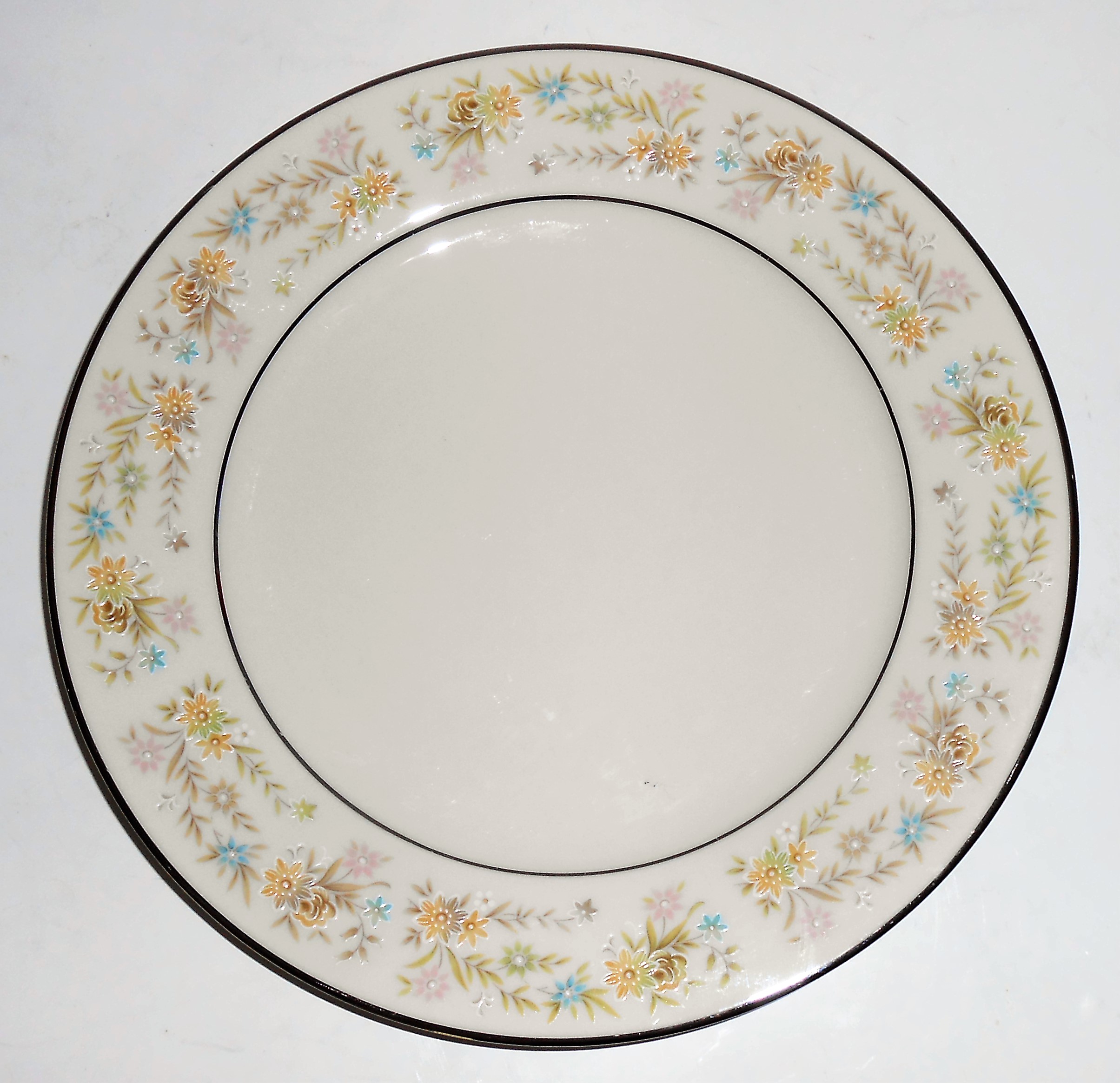 Noritake Porcelain China Blossom Time Salad Plate