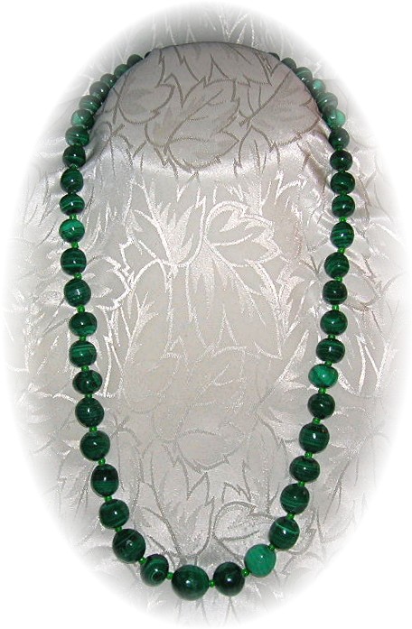 FAB 21 Inch Graduated Malachite Necklace