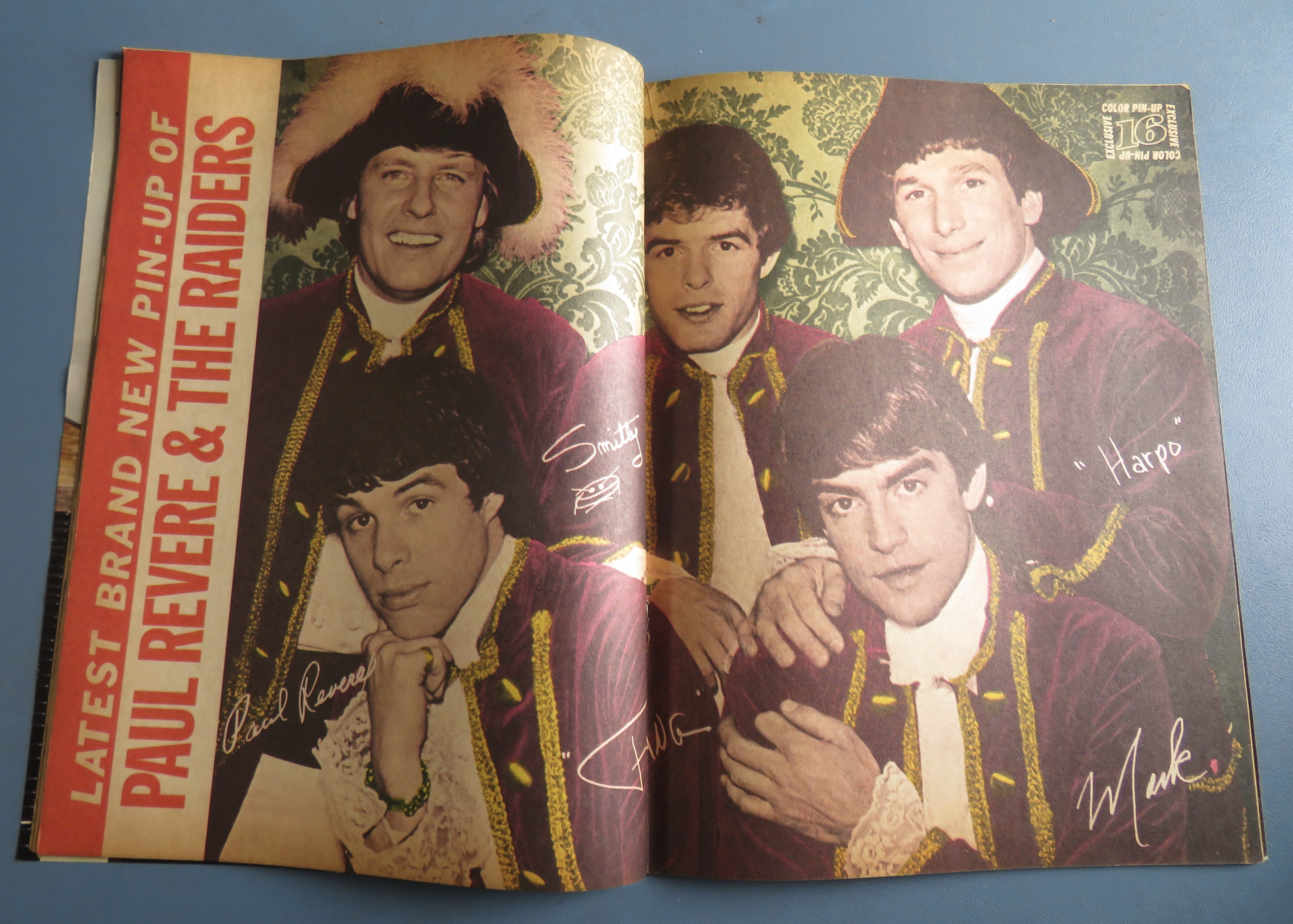 16 Magazine September 1966 Beatles & Raiders
