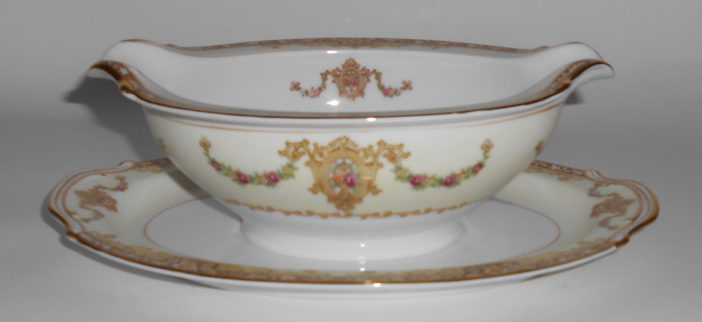 Noritake Porcelain China Camellia W/Gold Gravy Bowl Flo