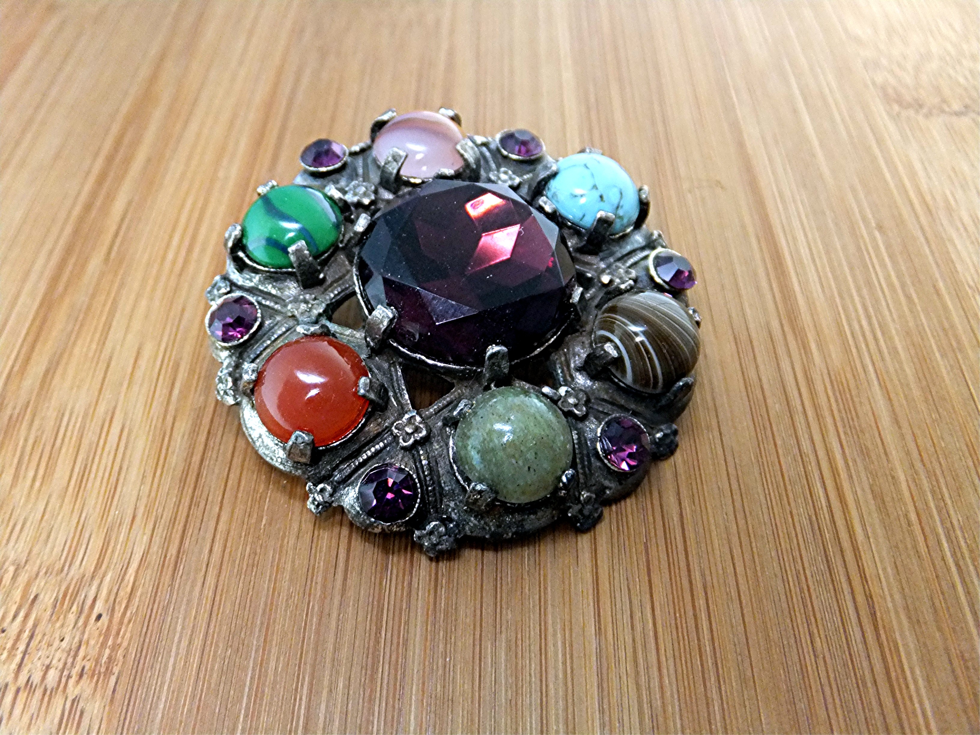Brooch MIRACLE Amethyst  Multi Stone