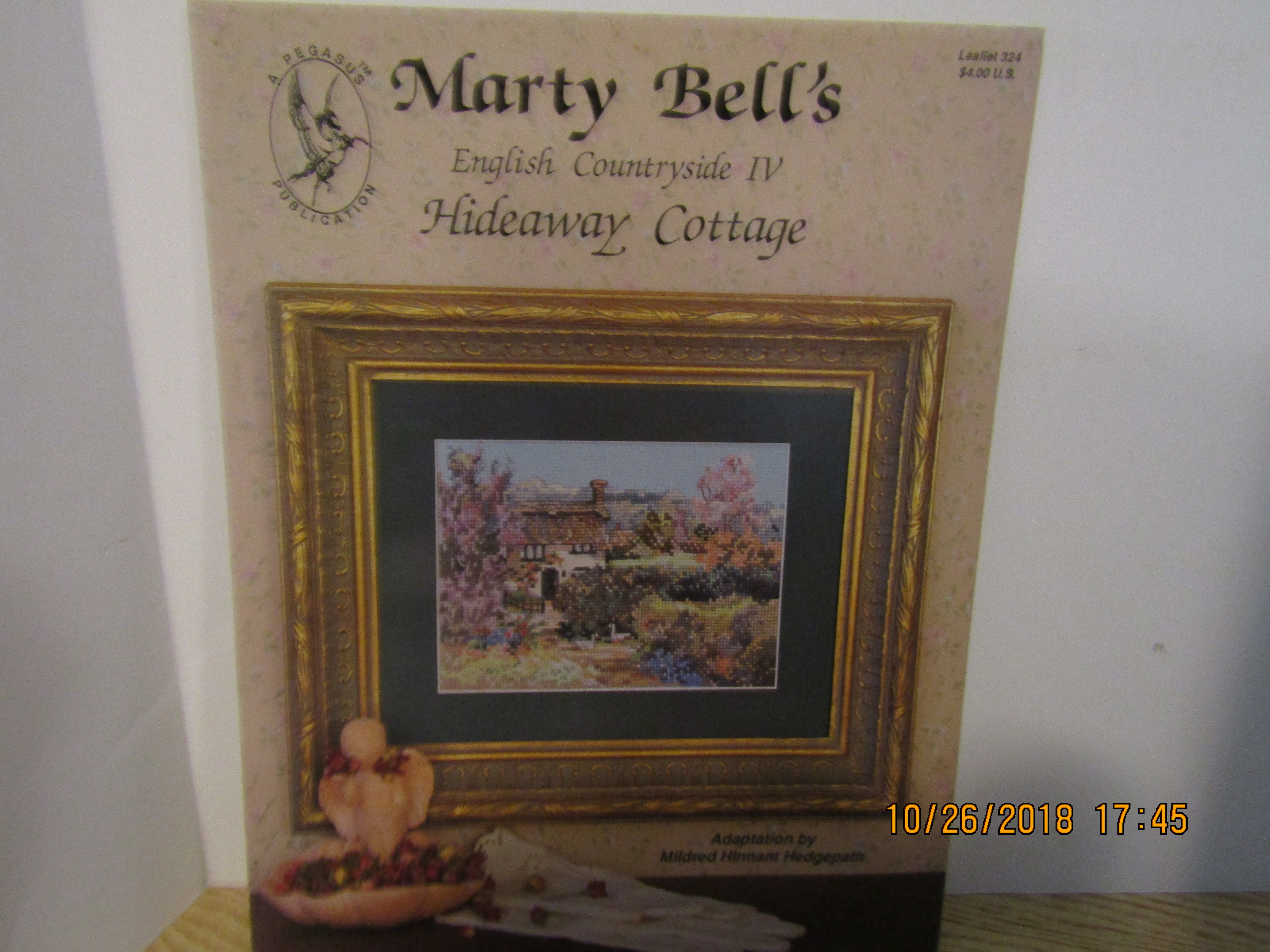 Pegasus Book Marty Bell Hideaway Cottage   #324