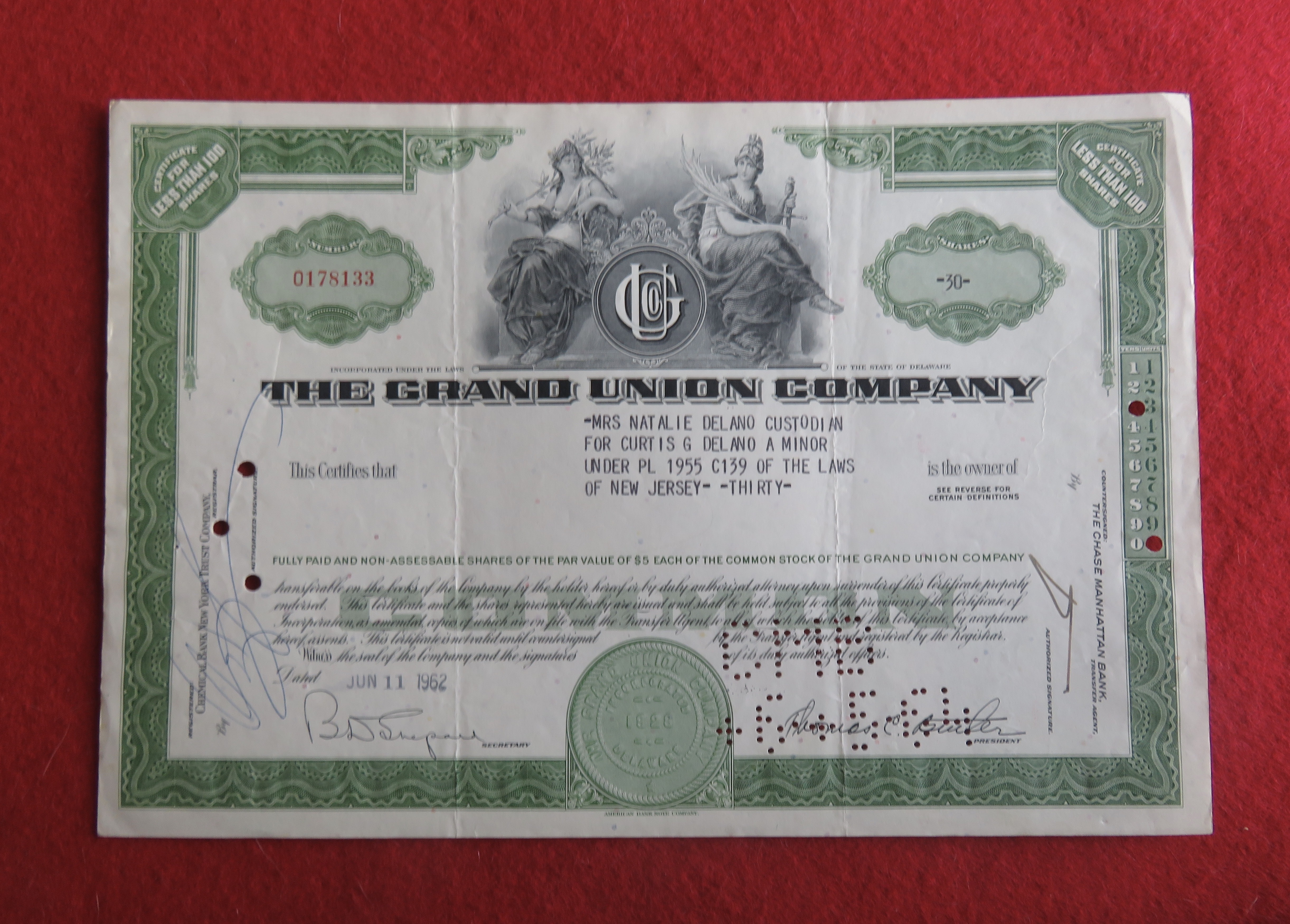 1962 The Grand Union Company Stock Certificate