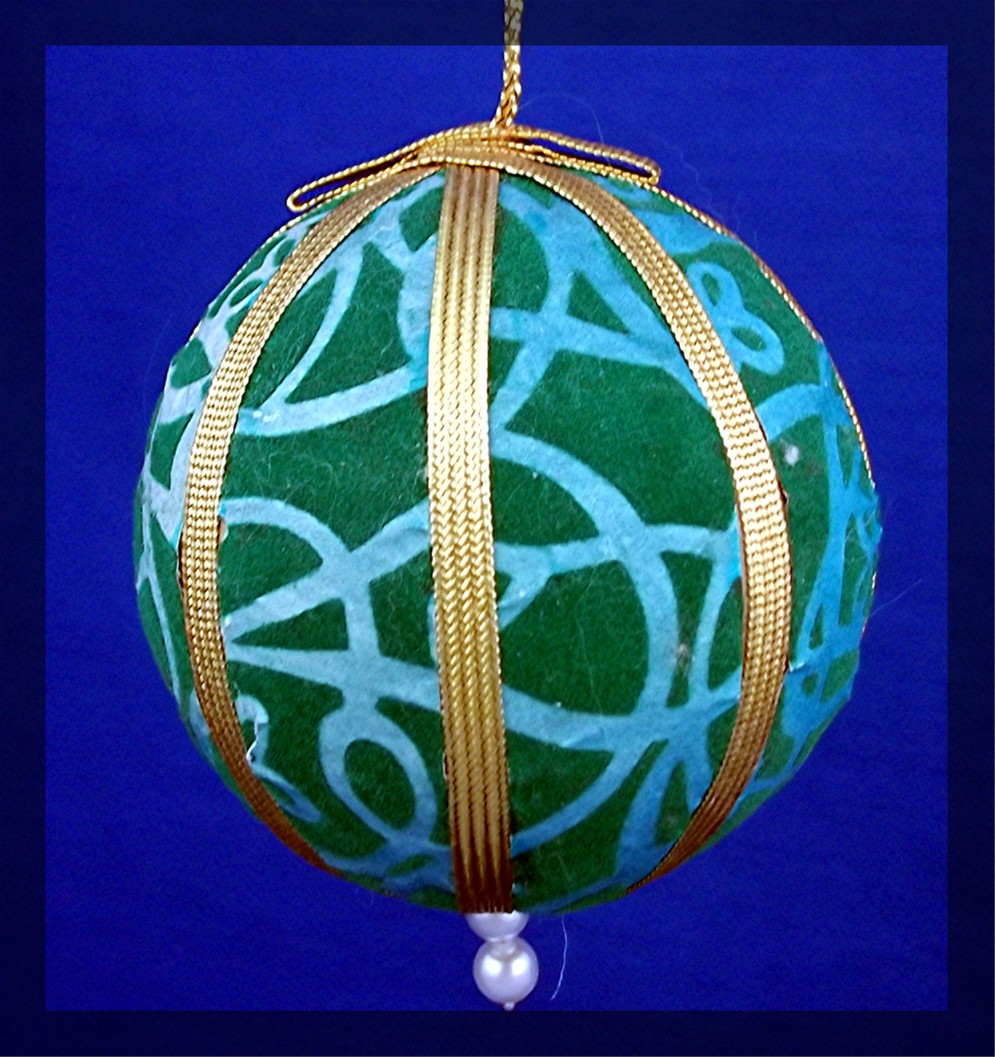 Christmas tree ornament green with gold ribbon