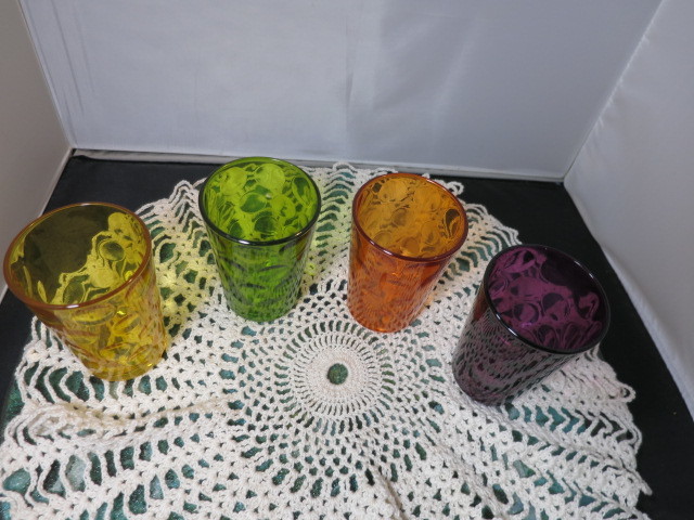 Pasabache 6 fluid ounce circle polka dot set of 4 juice glasses