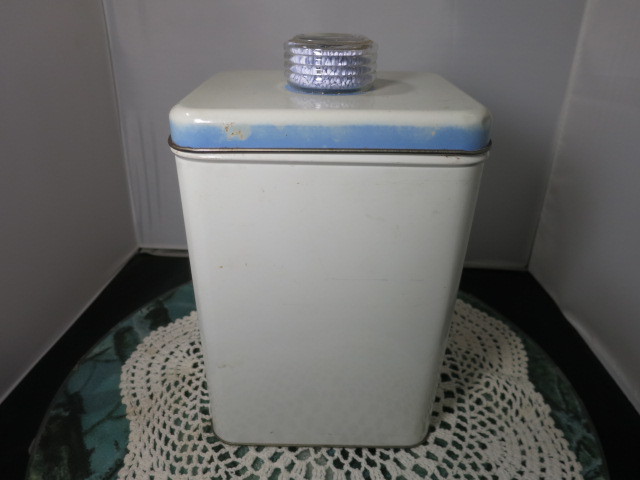 Vintage Luce Corporation Blue Magic Moisture Absorbers Tin
