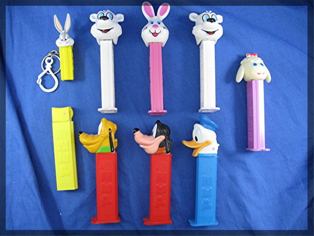 LOT of PEZ dispensers - 25 in the lot.