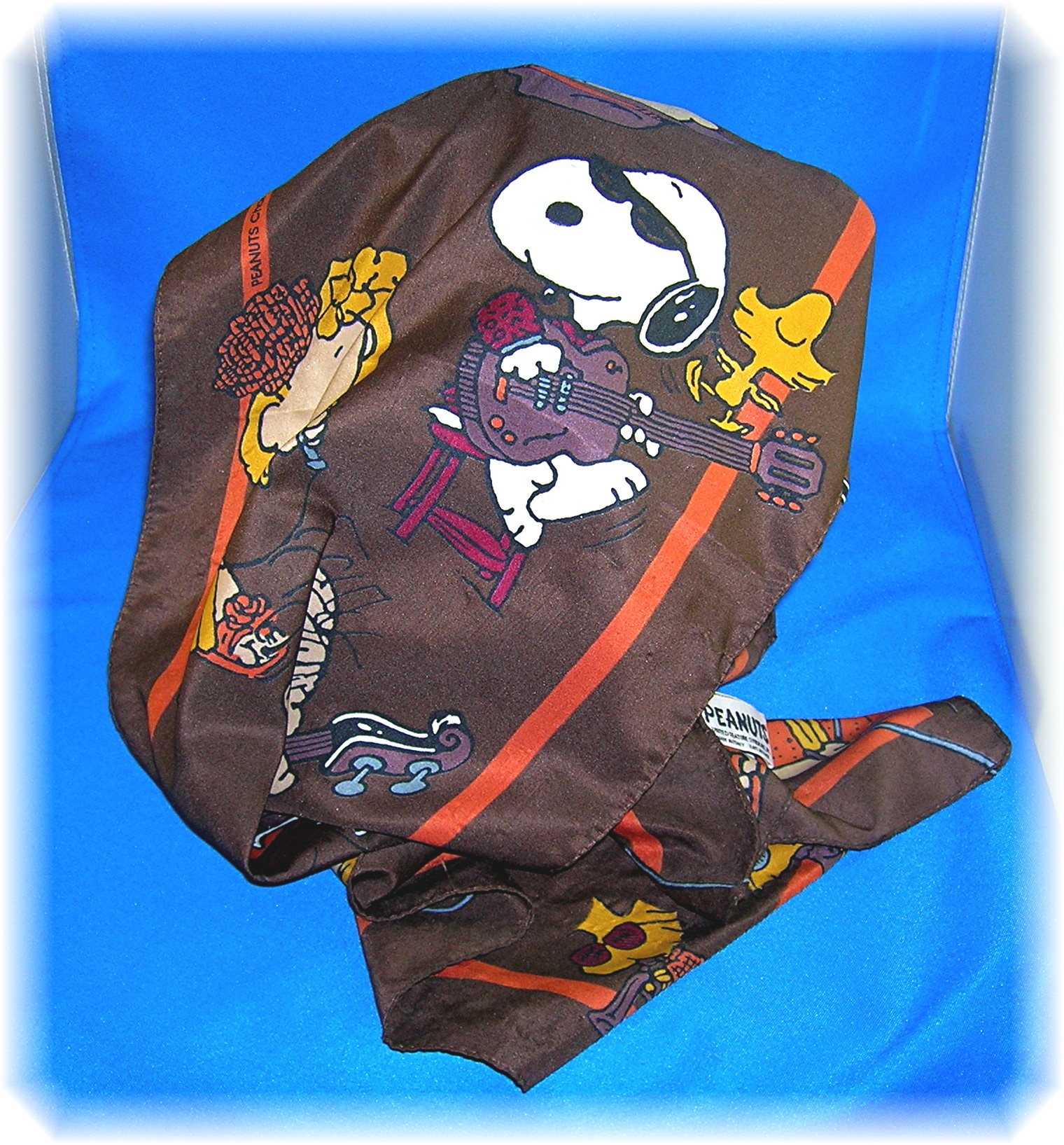 PEANUTS characters SCARF charles schultz