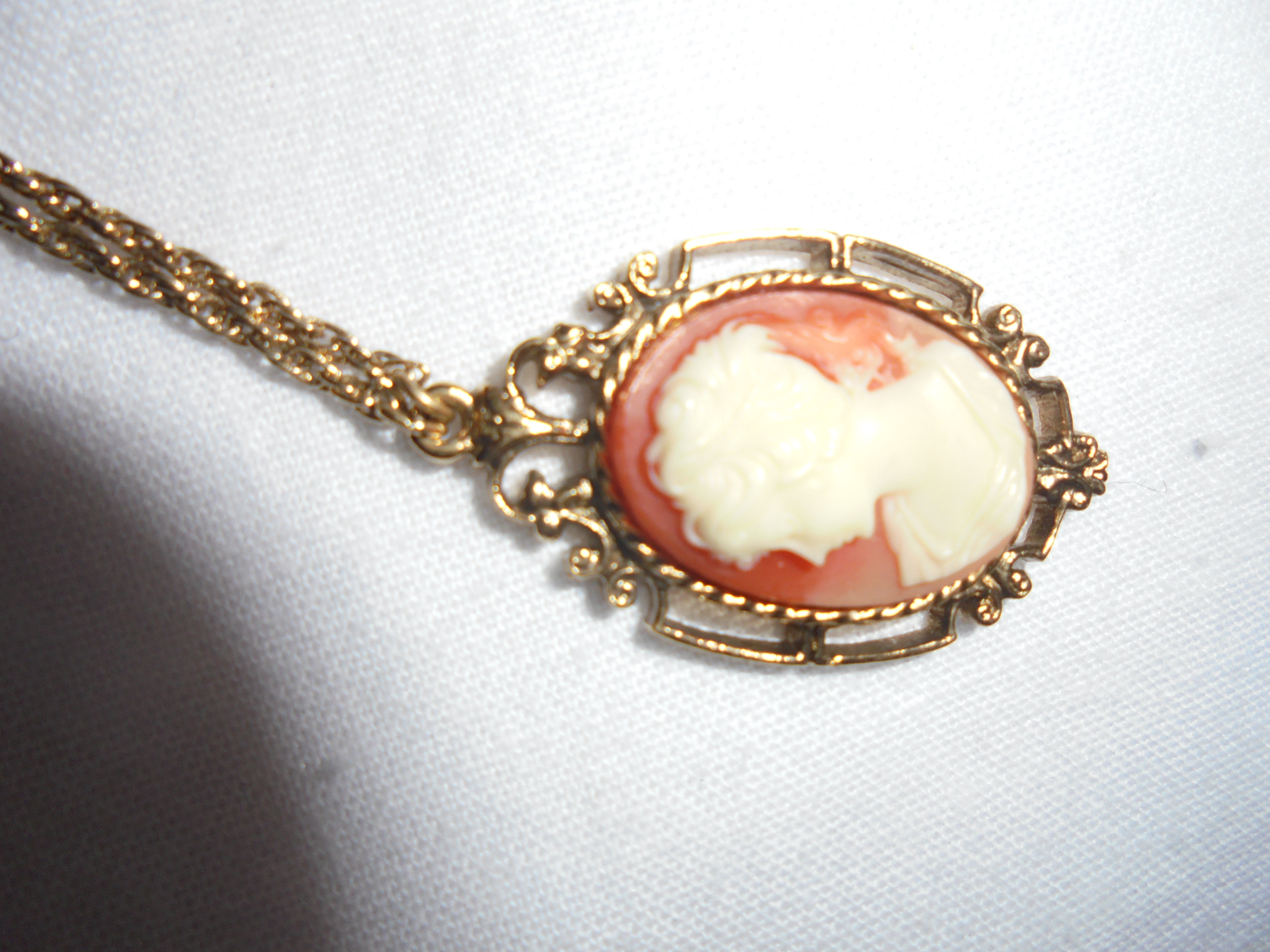 Cameo Necklace 1928 Company 1960s