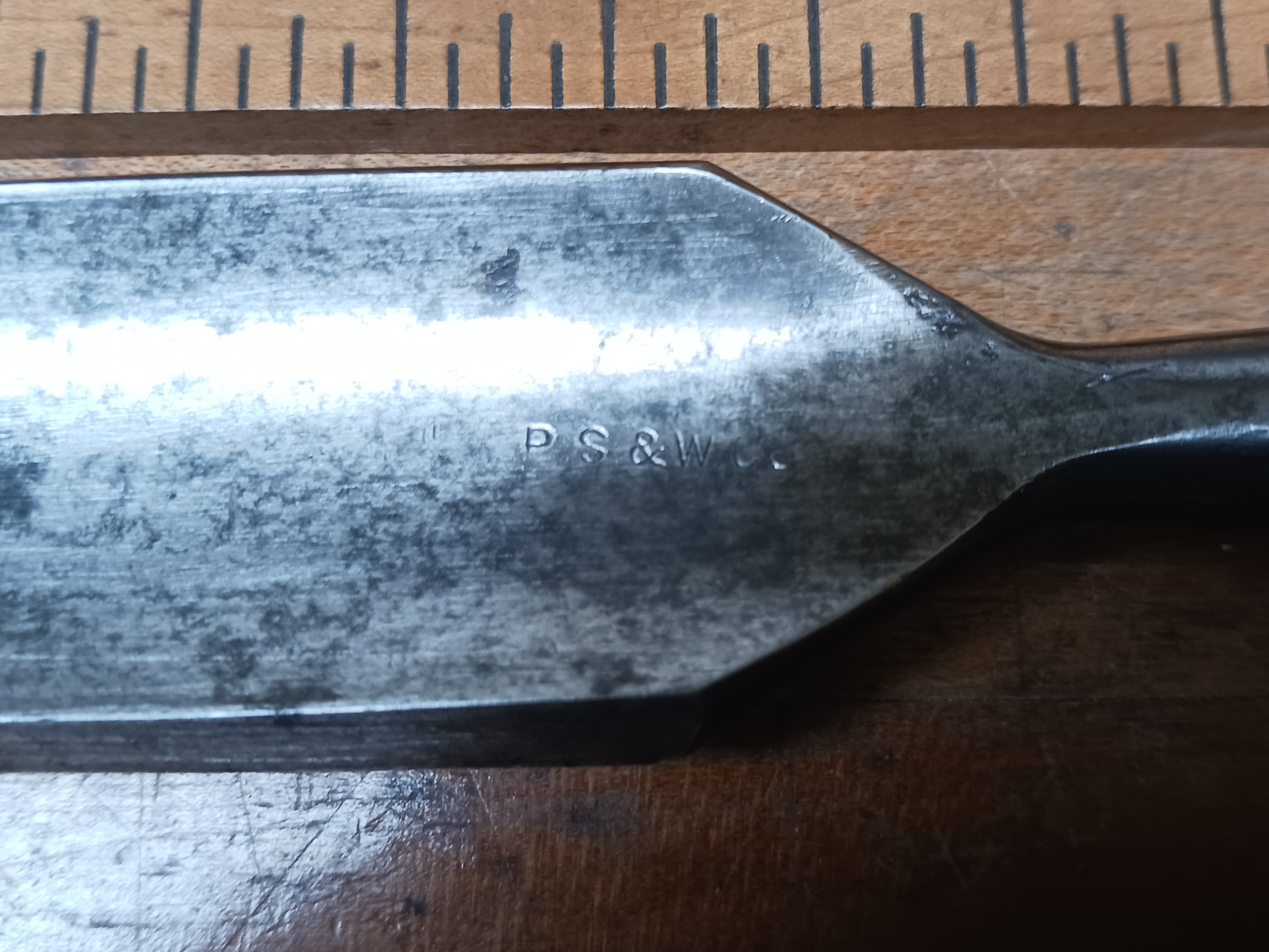P.S. & W Peck Stow & Wilcox 1 1/4 in Socket Gouge Chisel