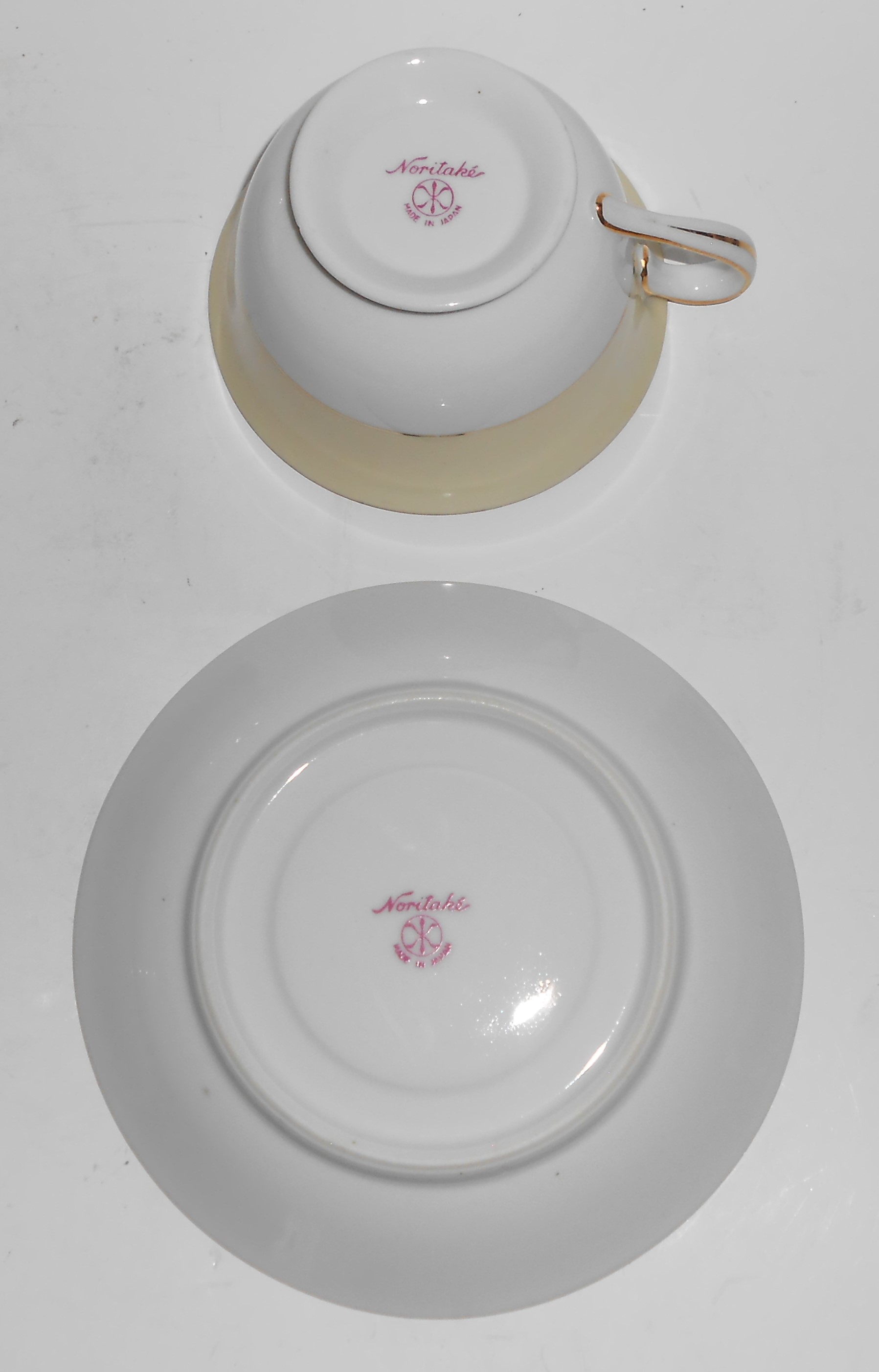 Noritake China Porcelain Goldbeam w/Gold - Black Cup &