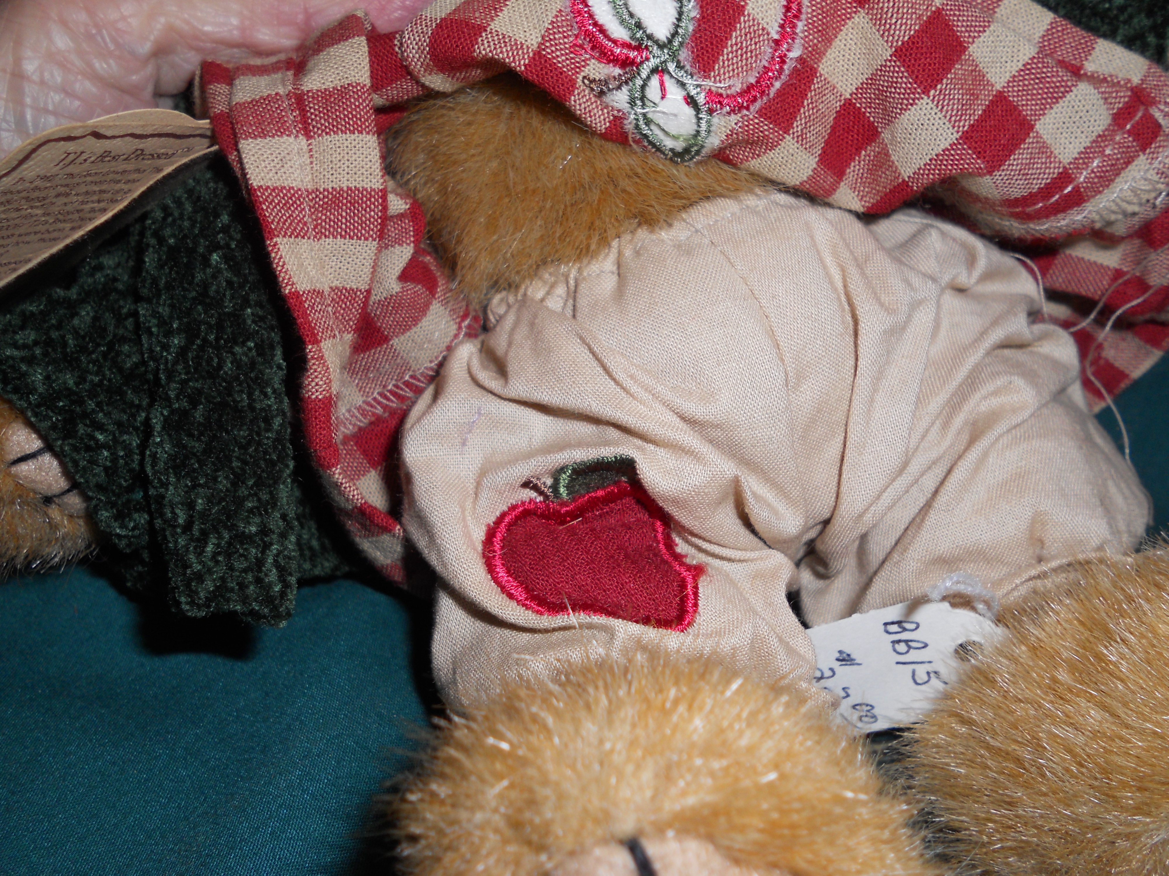 Boyds Bear Gala Applesmith T J Best Dressed