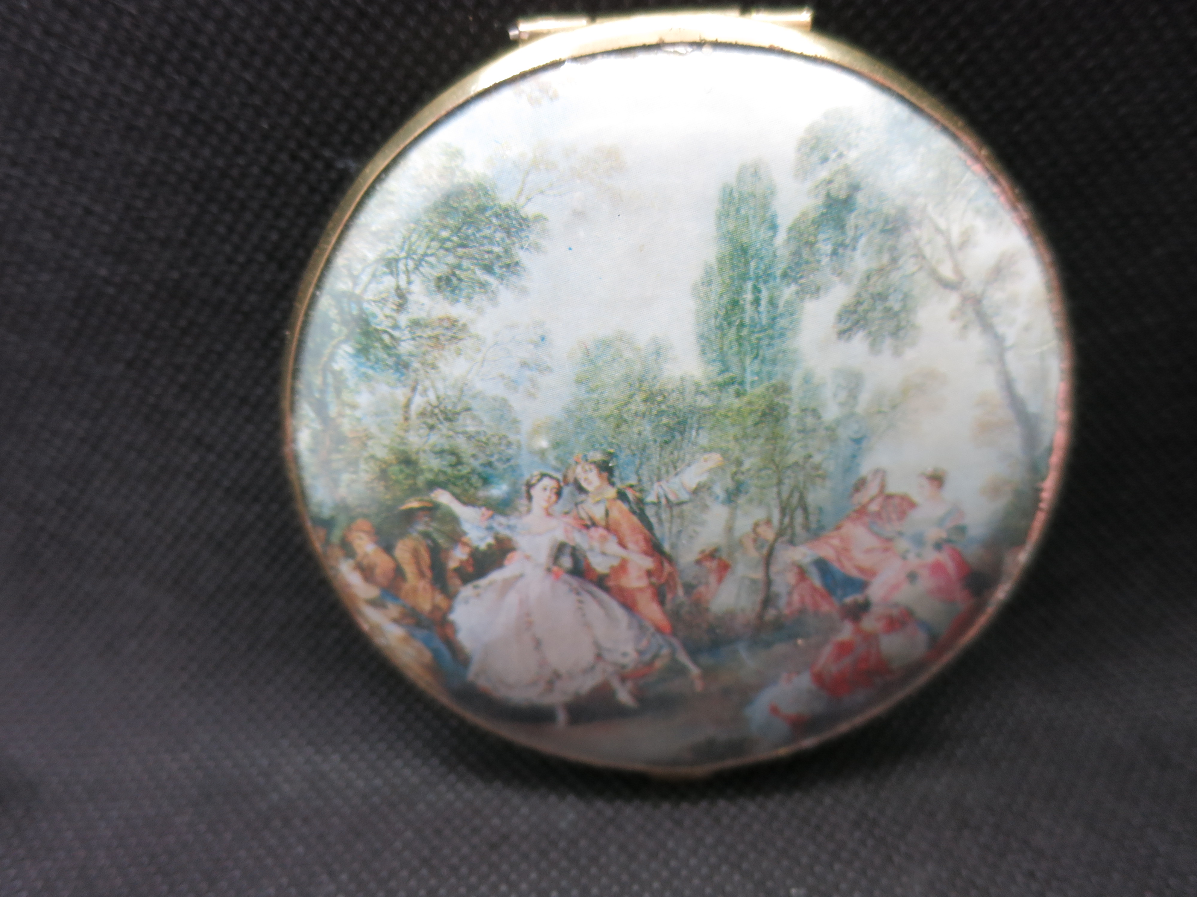 Mirror Compact Japan Victorian Dancing Vinyl Vintage